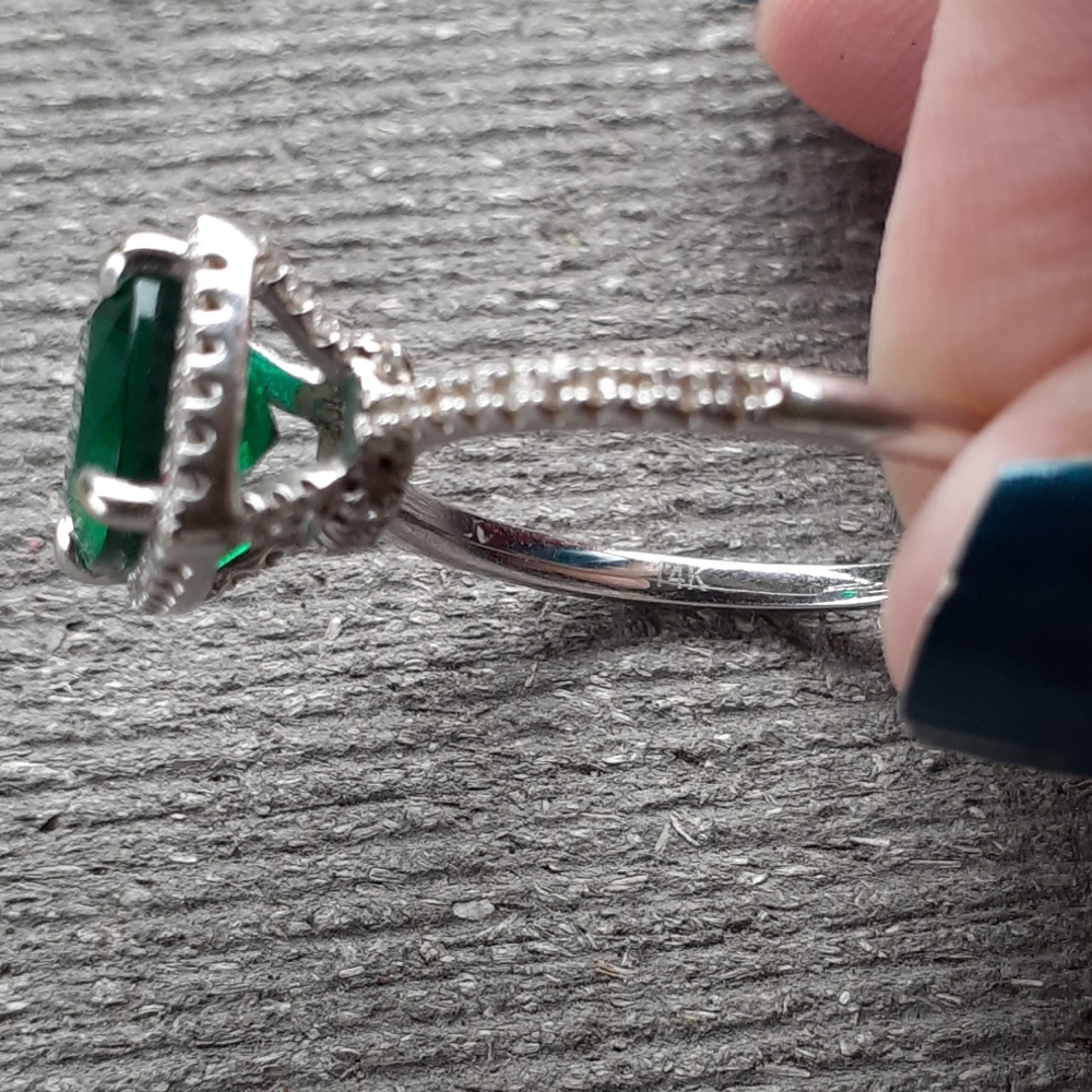 Cushion Emerald Contour Diamond Bridal Set 14kt White Gold - Picture 6 of 7